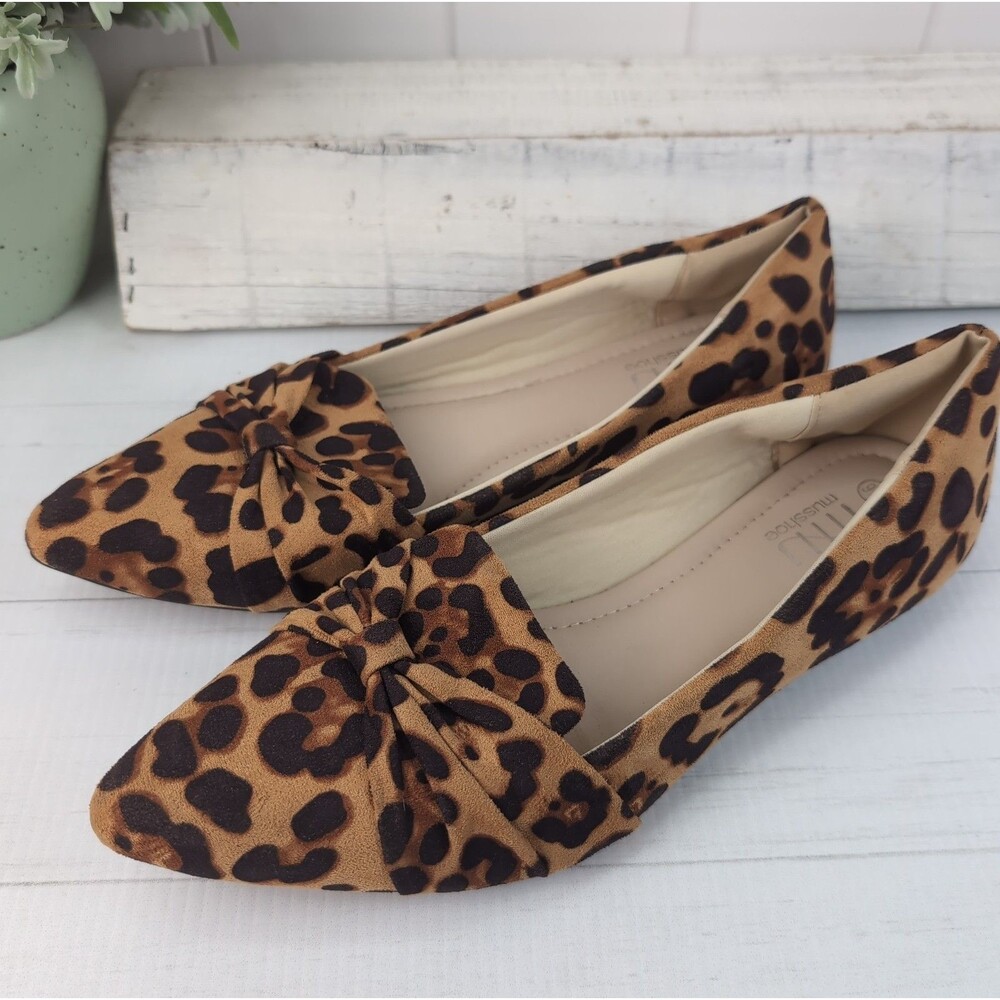 Musshoe Leopard Print Pointed Toe Flats Size 9.5 Slip On Comfort Loafers Shoes